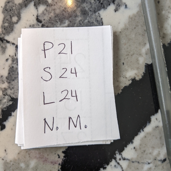 Neiman Marcus Cashmere Cable Knit V Neck Sweater Blue Small - Picture 6 of 7